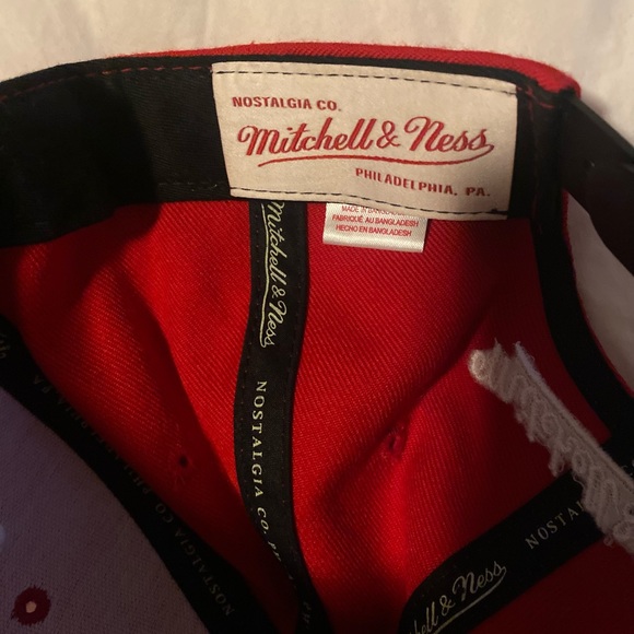 Chicago Bulls Hat/Cap - Picture 2 of 3